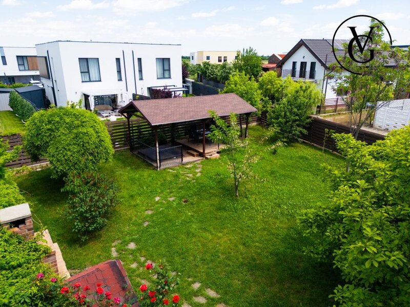 Casa duplex 5 camere Corbeanca, panouri solare 14kw- baterie 10kw, jacuzzi