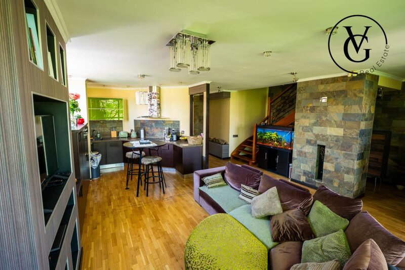 Casa duplex 5 camere Corbeanca, panouri solare 14kw- baterie 10kw, jacuzzi
